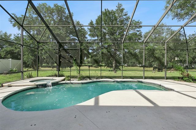 580 ERROL PARKWAY, Apopka, FL 32712