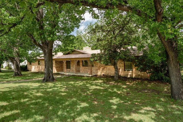 5000 Circle Ridge Drive W, Fort Worth, TX 76114