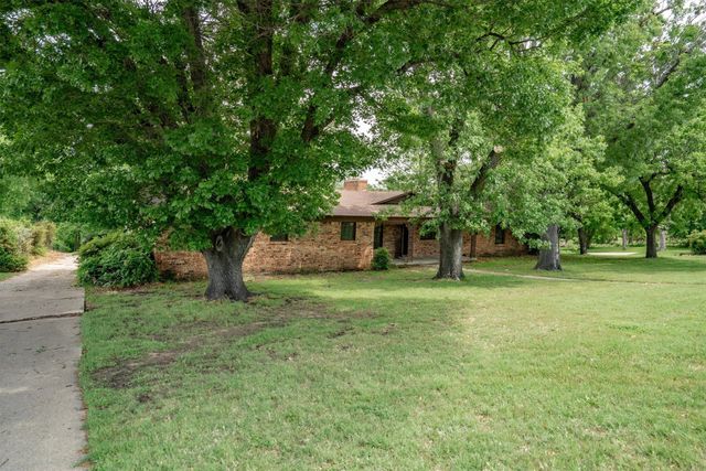 5000 Circle Ridge Drive W, Fort Worth, TX 76114