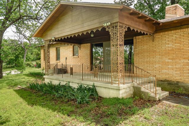 5000 Circle Ridge Drive W, Fort Worth, TX 76114