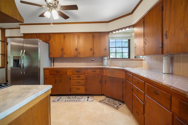 5000 Circle Ridge Drive W, Fort Worth, TX 76114