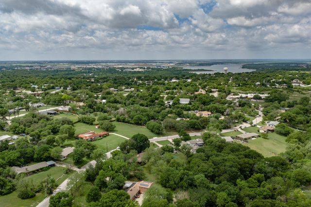 5000 Circle Ridge Drive W, Fort Worth, TX 76114