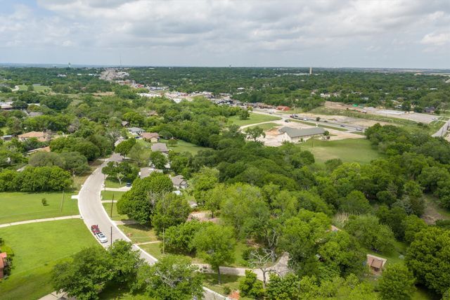 5000 Circle Ridge Drive W, Fort Worth, TX 76114