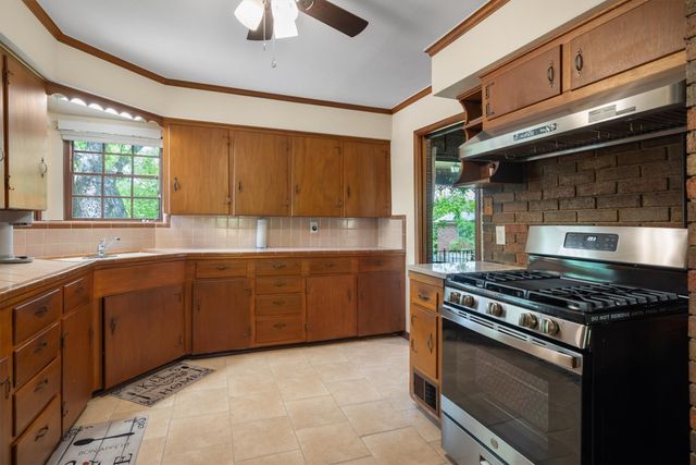 5000 Circle Ridge Drive W, Fort Worth, TX 76114