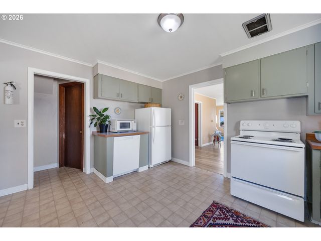 301 ALAMEDA Ave, Astoria, OR 97103