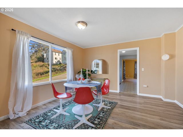 301 ALAMEDA Ave, Astoria, OR 97103