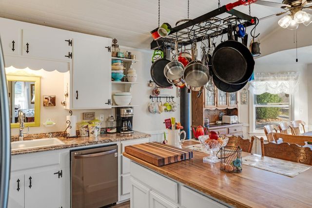 3217 Pleasant Valley Rd, Placerville, CA 95667