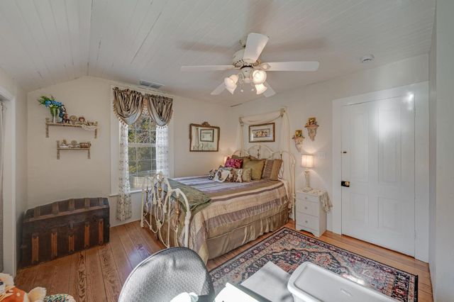 3217 Pleasant Valley Rd, Placerville, CA 95667