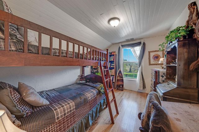 3217 Pleasant Valley Rd, Placerville, CA 95667