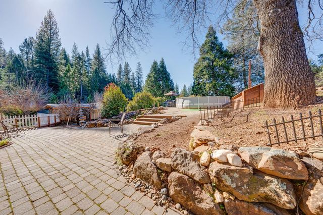 3217 Pleasant Valley Rd, Placerville, CA 95667