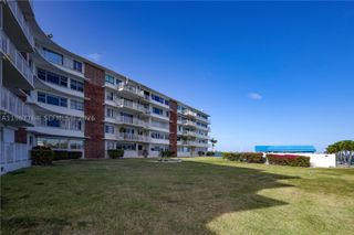 1700 NE 105th St 512, Miami Shores, FL 33138