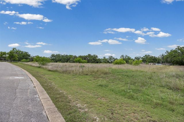 1449 Las Entradas DR, Spicewood, TX 78669