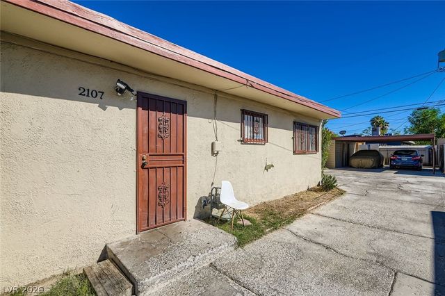 2105 Stanley Avenue, North Las Vegas, NV 89030