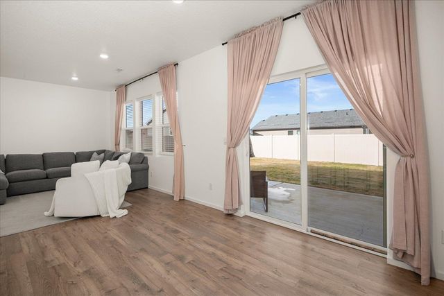 20628 E Meadow Spring Loop, Liberty Lake, WA 99019