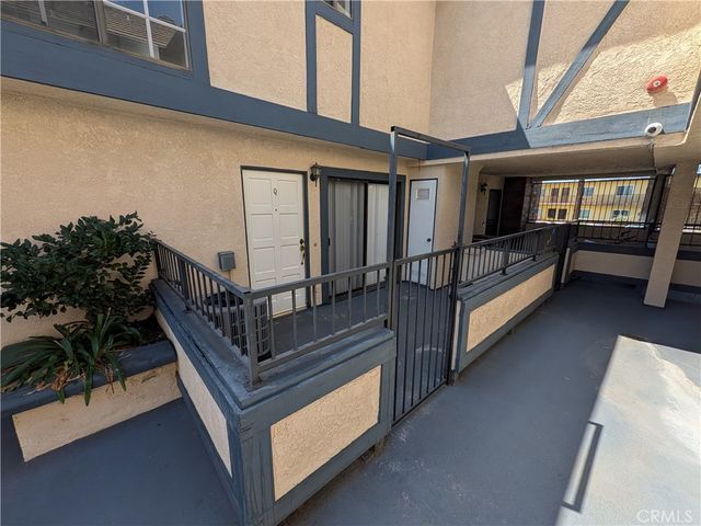 1814 8th, Monrovia, CA 91016