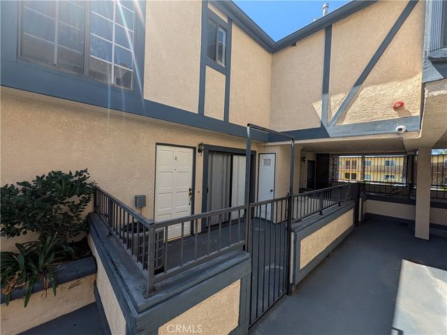 1814 8th, Monrovia, CA 91016