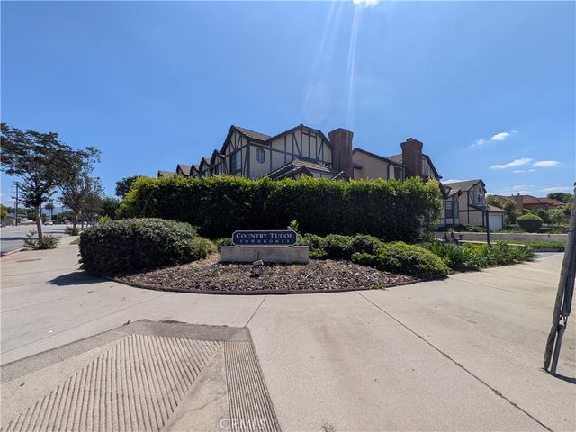 1814 8th, Monrovia, CA 91016