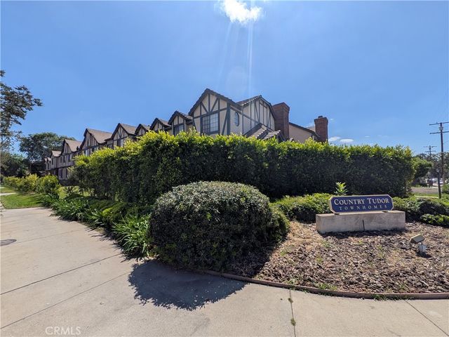 1814 8th, Monrovia, CA 91016