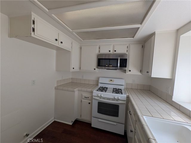 1814 8th, Monrovia, CA 91016