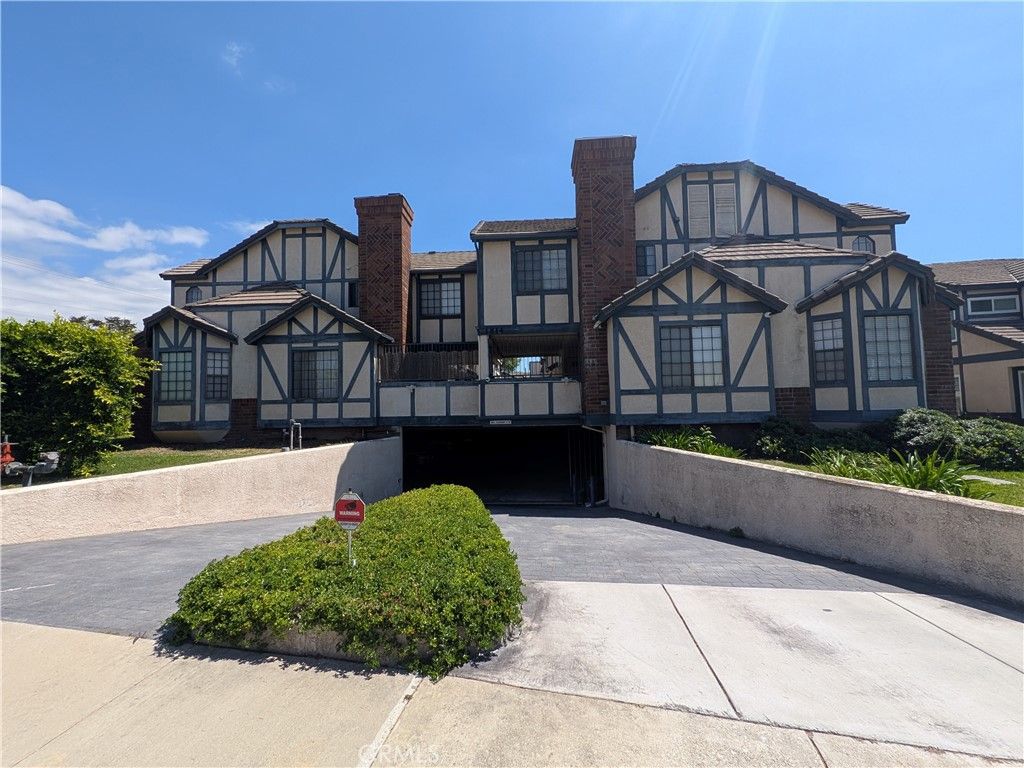 1814 8th, Monrovia, CA 91016