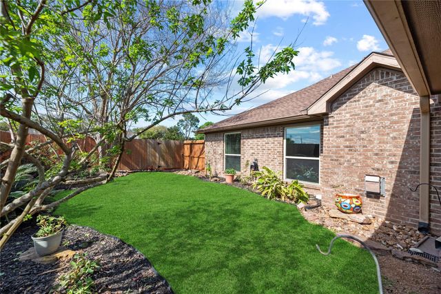 3405 Stonecrest Court, Pearland, TX 77581