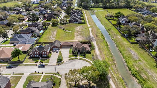 3405 Stonecrest Court, Pearland, TX 77581