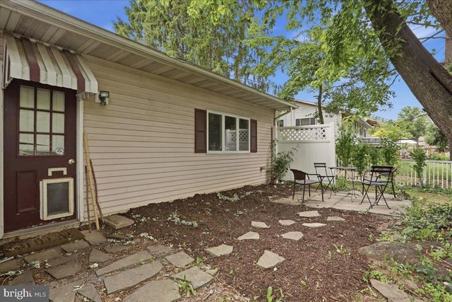 2964 ROOSEVELT DR, Chambersburg, PA 17201