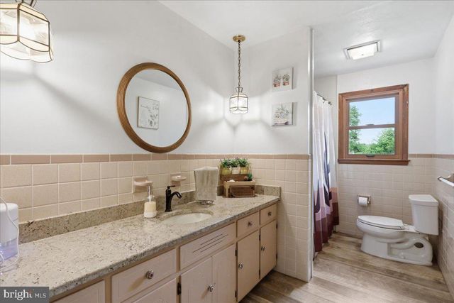 2964 ROOSEVELT DR, Chambersburg, PA 17201