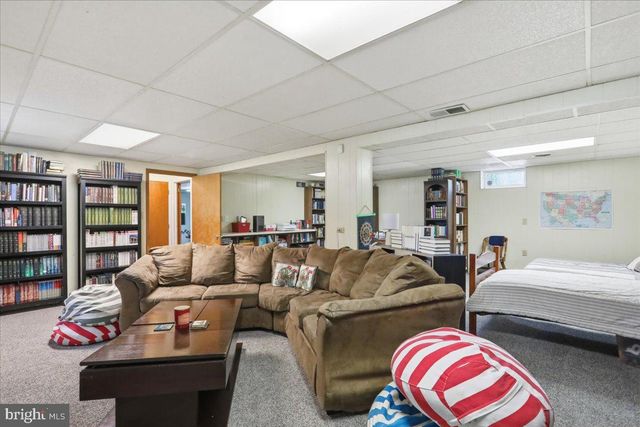 2964 ROOSEVELT DR, Chambersburg, PA 17201