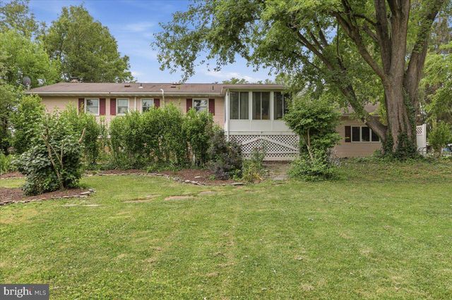 2964 ROOSEVELT DR, Chambersburg, PA 17201