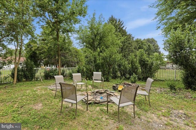 2964 ROOSEVELT DR, Chambersburg, PA 17201