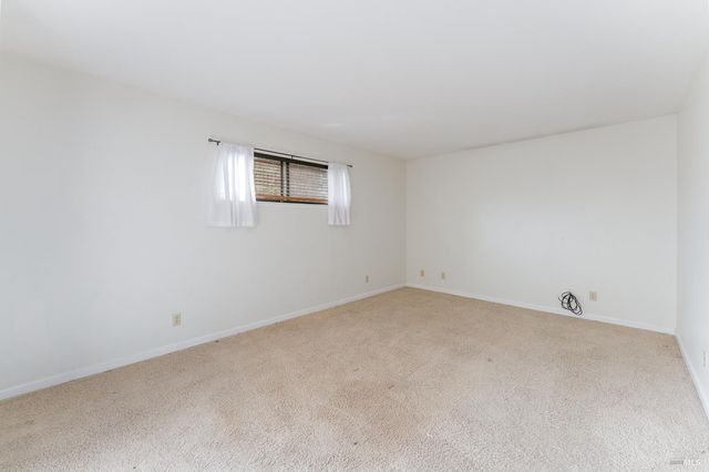 1260 Sequoia Plz, Ukiah, CA 95482