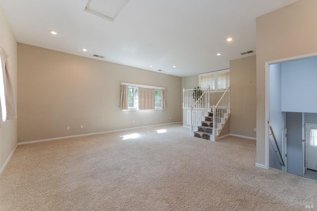 1260 Sequoia Plz, Ukiah, CA 95482