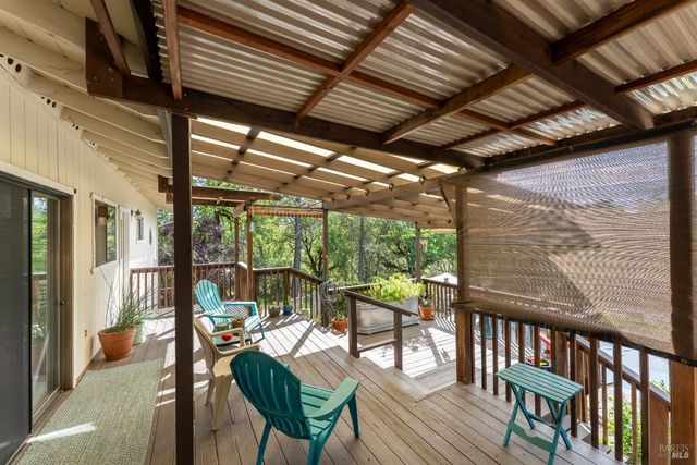 1260 Sequoia Plz, Ukiah, CA 95482