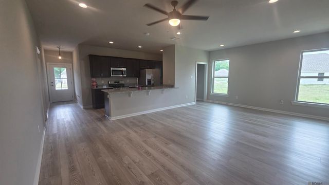 25662 Tarver Dr, Denham Springs, LA 70726