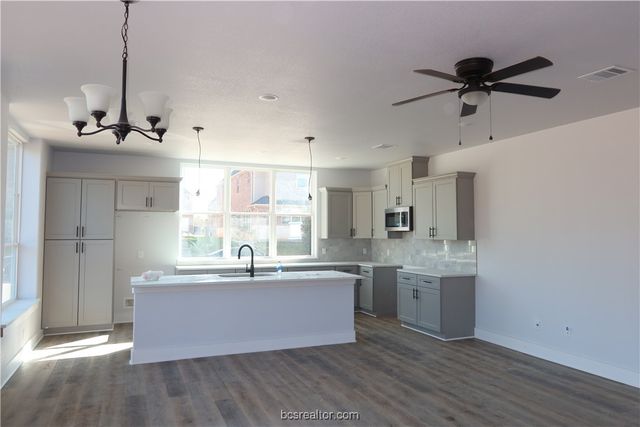 2156 Big River Street, College Station, TX 77840