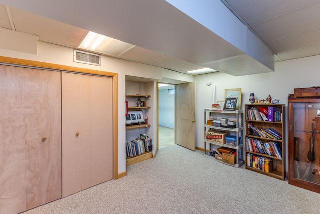 920 E Shoop Road 920 E Shoop Road, Tipp City, OH 45371