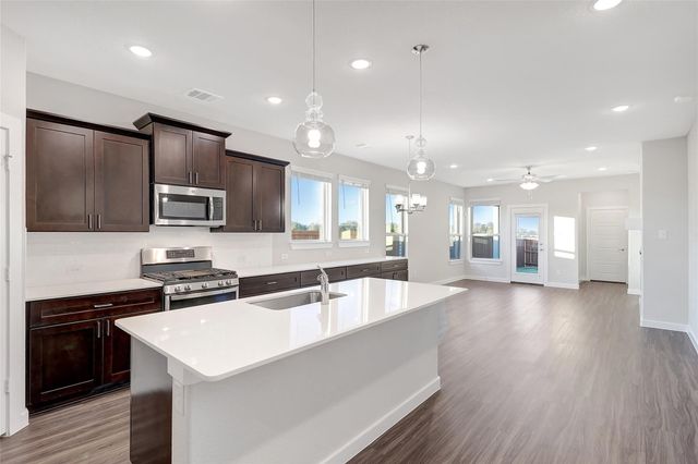 12424 Iveson Drive, Fort Worth, TX 76052