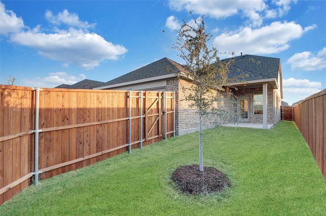 12424 Iveson Drive, Fort Worth, TX 76052