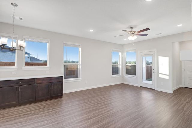 12424 Iveson Drive, Fort Worth, TX 76052