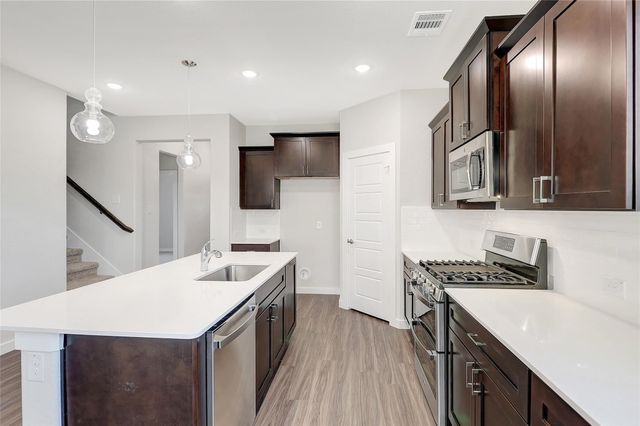 12424 Iveson Drive, Fort Worth, TX 76052