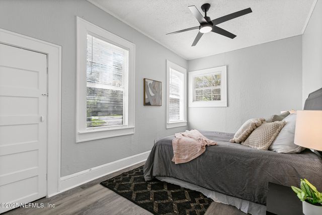 325 E 63RD Street, Jacksonville, FL 32208