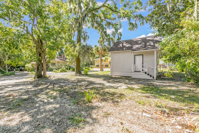 325 E 63RD Street, Jacksonville, FL 32208