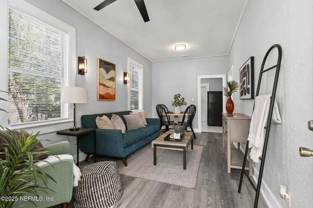 325 E 63RD Street, Jacksonville, FL 32208