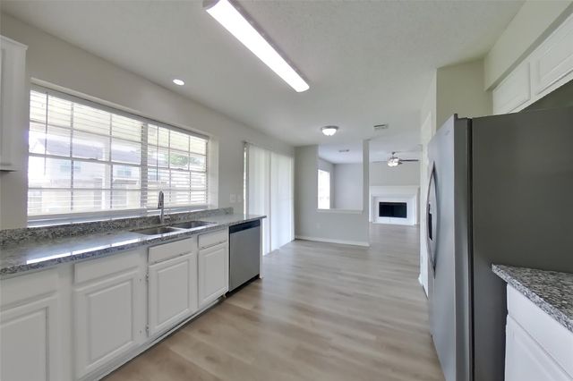 3115 Granite Lake Drive, Missouri City, TX 77459