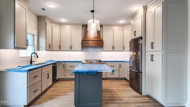 310 Monroe Drive, Bristol, TN 37620