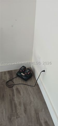 1460 Marseille Dr, Miami Beach, FL 33141