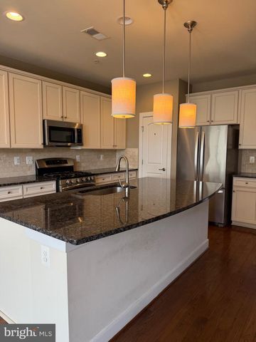 705 HENDRIX AVE, Gaithersburg, MD 20878