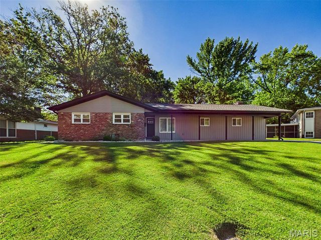 622 Grandview Drive, Edwardsville, IL 62025