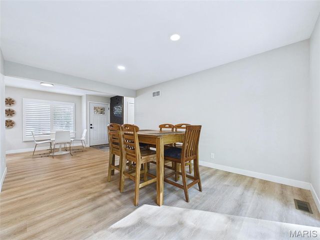 622 Grandview Drive, Edwardsville, IL 62025